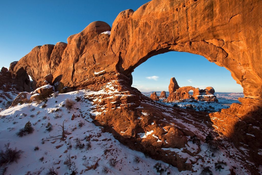 turret arch, snow, winter